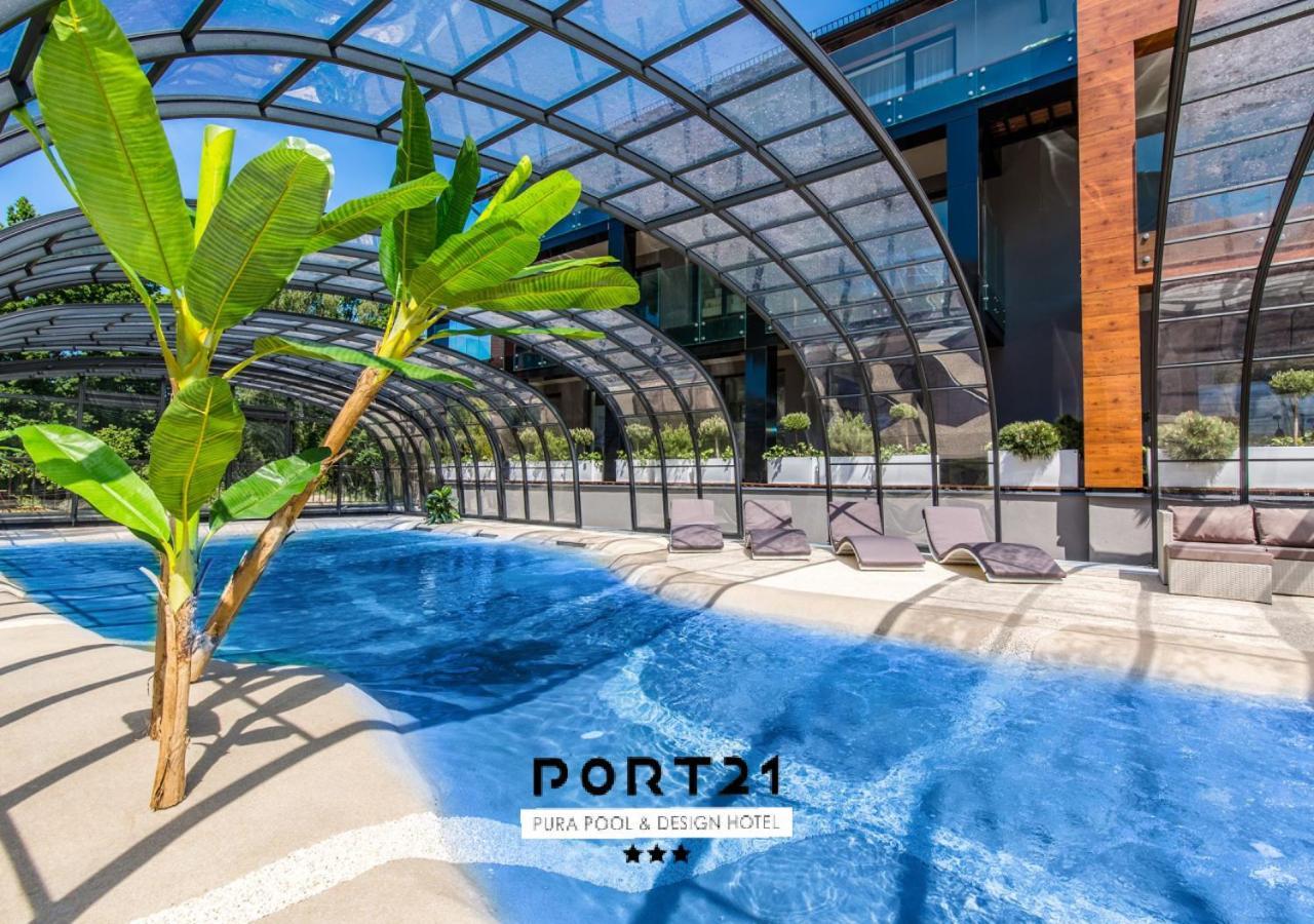 Port 21 Pura Pool & Design Hotel - Adults Only Krynica Morska Exterior foto