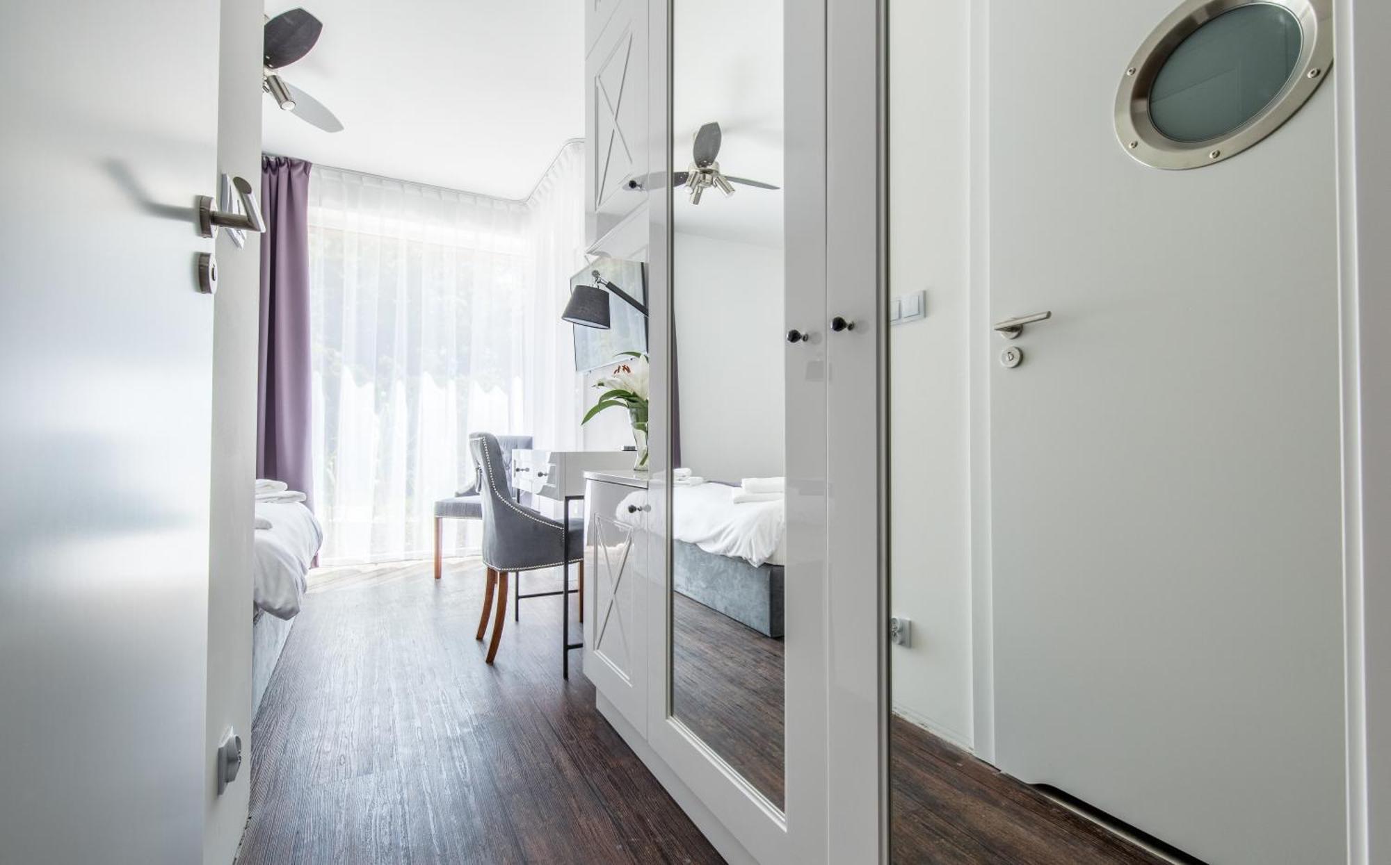 Port 21 Pura Pool & Design Hotel - Adults Only Krynica Morska Exterior foto